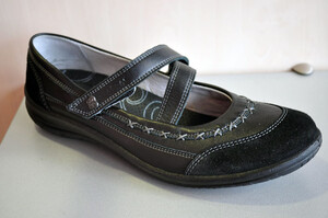 Buty obuwie młodzieżowe damskie Legero model 6 891 01 rozmiar 6,5  26,5cm